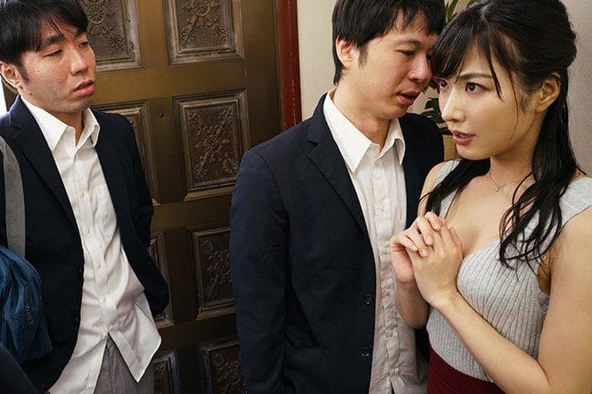 【若奥さん×レイプ】両手を押さえられ無理やりハメられちゃう！次々中出しされアソコからザーメンが溢れ出るｗ