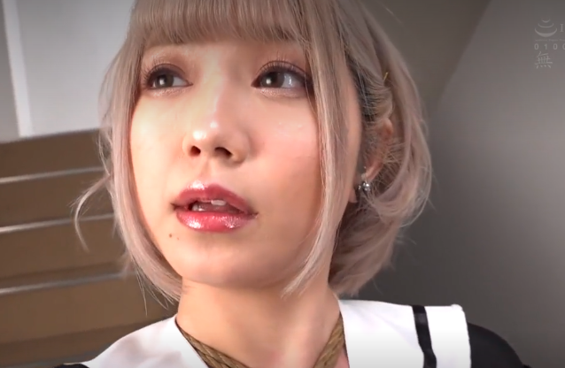 【淫乱娘×オナニー】エロい指使いで割れ目をいじられマン汁溢れ出す！カチカチのサオを咥えて亀頭を責めてあげちゃうｗ