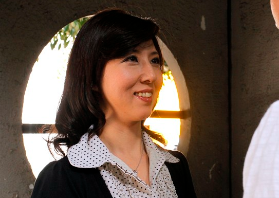 【美人義母×濃厚フェラ】婿にクンニされお尻を突き上げ悶えちゃう！手マンされると大量のマン汁が溢れ出すｗ