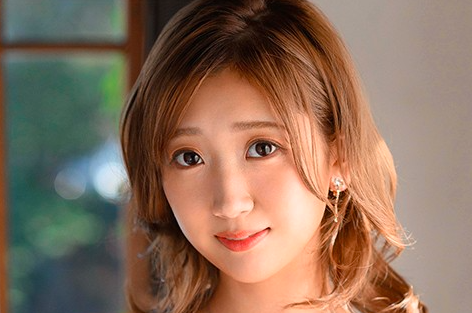 【スタイル抜群美女×顔面発射】騎乗位で突き上げられ乳房を弾ませ悶えちゃう！バックからハメられエビ反りになってイカされるｗ