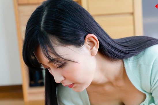 【若奥さん×無理やりフェラ】大股開きでクンニされアソコが潤んでしまう！バックや正常位でハメられエロいアへ顔しちゃう！