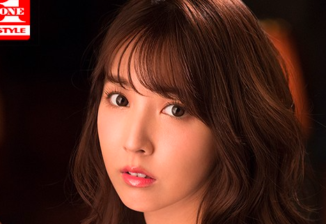 【美人痴女×顔面騎乗位】チングリ返しにして男のアナルを舐め回す！ビンビンのサオと騎乗位で繋がりアソコで締め付けちゃうｗ