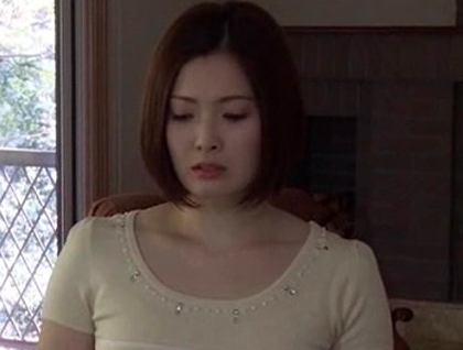 【美熟女×無理やりハメられる】他人棒に正常位で突かれてエロい顔で感じちゃう！汗だくになってイカされちゃうｗ