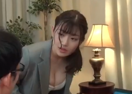 【巨乳美女×パイズリ】パンスト姿のまま騎乗位で繋がっちゃう！ムチムチのお尻をピストンさせてイカせてあげるｗ