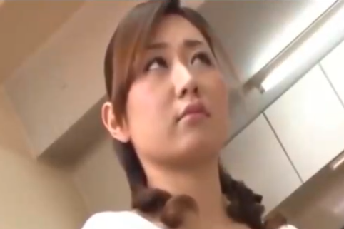 【デカ尻ママ×濃厚フェラ】ビンビンに硬くなったサオを押し付けられ我慢できない！息子と繋がってエロい顔して狂っちゃうｗ