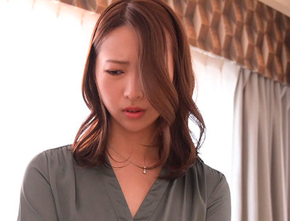 【美人奥様×中出し】頭を押さえつけられ無理やり他人棒を咥えさせられる！バックで突かれて背中を反り返してイカされちゃう！