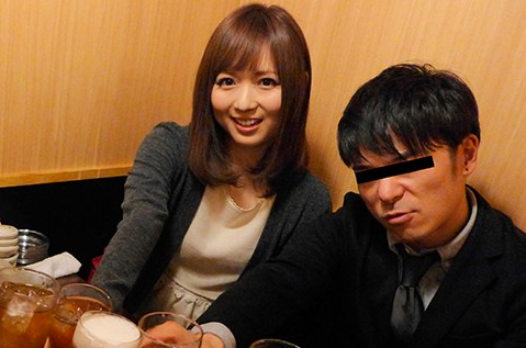 【若妻×手マンで濡れる】パンスト脱がされ無理やりクンニされ感じちゃう！中出しされたザーメンがアソコから溢れ出るｗ