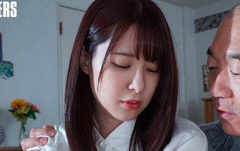 【若奥さん×クンニに悶える】激しい手マンされ汗だくで感じてしまう！騎乗位で突き上げられると背中を反り返してイッちゃうｗ