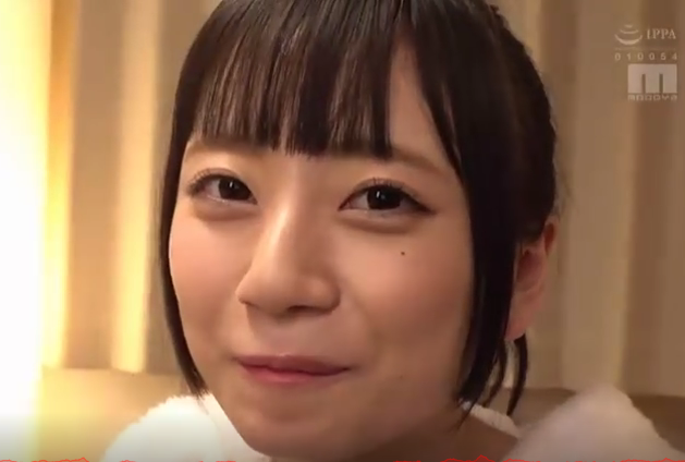 【エロ美少女×フェラテク披露】乳首に吸い付いて男を気持ち良くさせちゃう！騎乗位でハメると自分からお尻をピストンさせるｗ