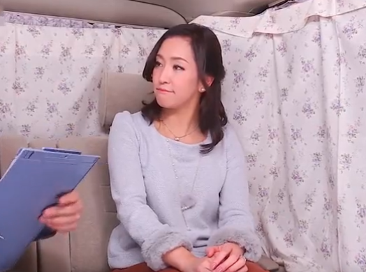 【美人奥さん×中出し】クンニやローターの刺激でアソコがムズムズしちゃう！他人棒で突かれて「イッちゃう！」と叫んでしまうｗ