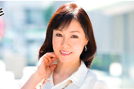 【淫乱おばさん×濃厚フェラ】クンニに感じてアソコが濡れ濡れ状態！正常位でハメられ気持ちいいから中出しさせちゃうｗ