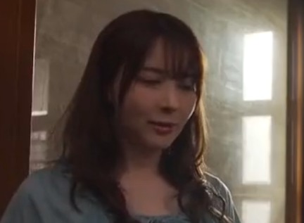 【美人義母×無理やりクンニ】若い男から強引にハメられ悶えてしまう！淫らなアへ顔しながらザーメン注入されちゃうｗ